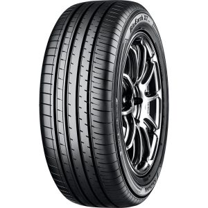 Yokohama BLUEARTH-XT AE61 215/60 R17 96H